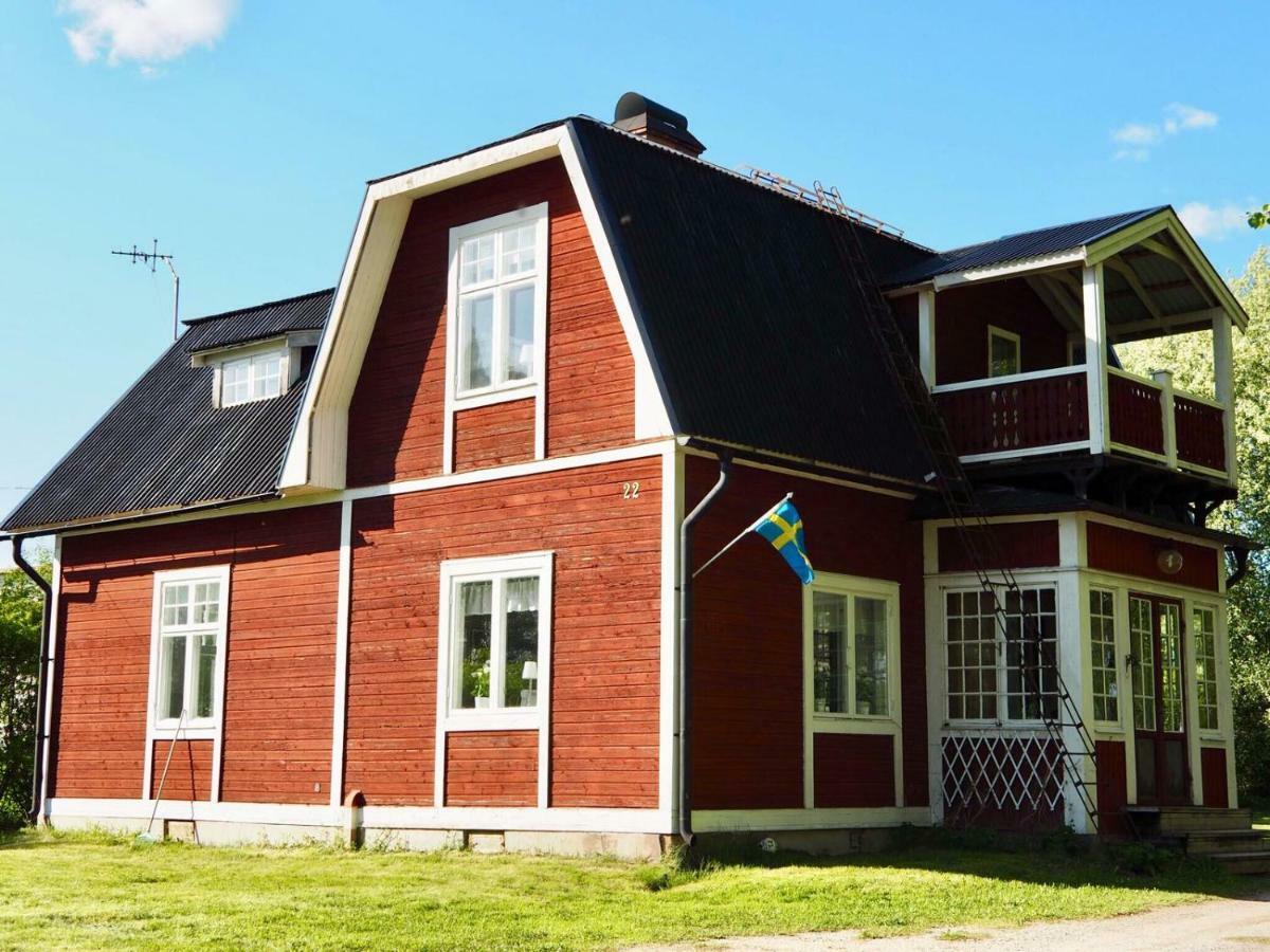 Orsastuguthyrning-Kyrkbyn Villa Bagian luar foto